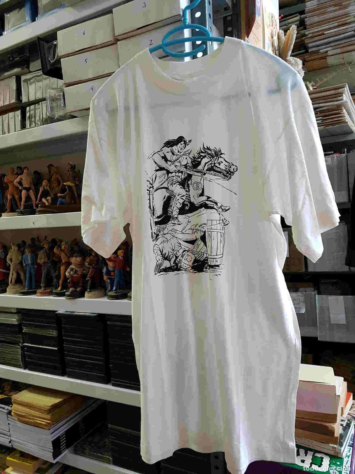 Collection Magazines and Newspapers: Camiseta de Flecha Roja - Talla XL