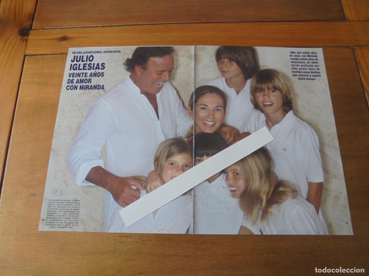 Coleccionismo de Revistas y Peri&oacute;dicos: MODA 2010: MIRANDA Y JULIO IGLESIAS CON SUS HIJOS.
