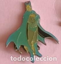Coleccionismo de revistas y peri&oacute;dicos: Pin Batman - Varios