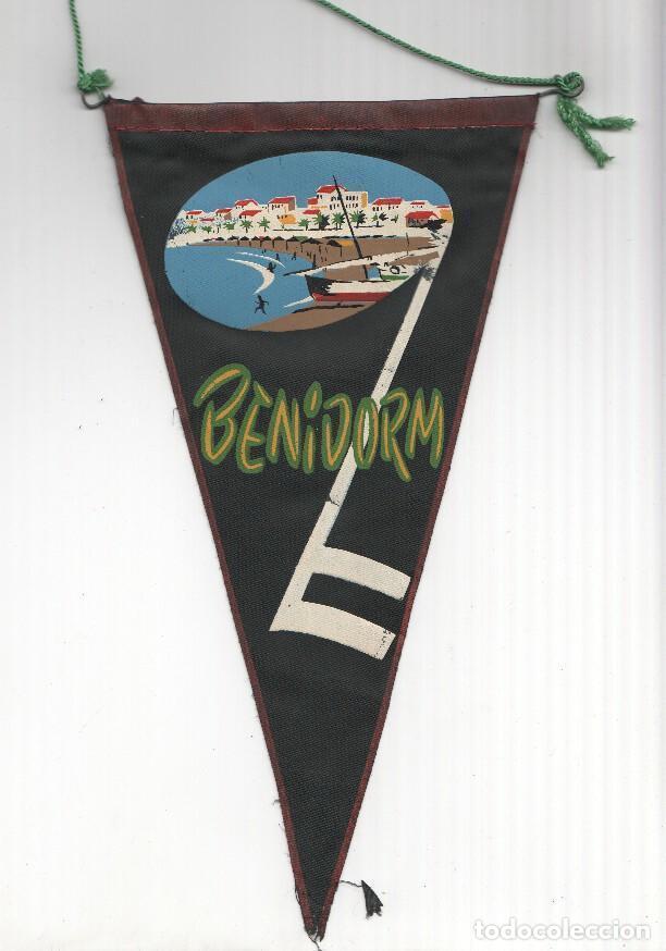 Coleccionismo de Revistas y Peri&oacute;dicos: BANDERIN: BENIDORM - Vista desde la playa - Varios