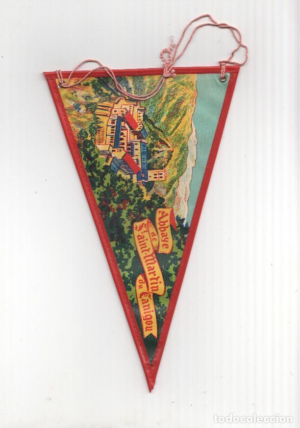 Colecionismo de Revistas e Jornais: BANDERIN: CANIGO, Francia - DOS CARAS, Vista de la Abadia de San Martin del Canigo y Escudo de Canig