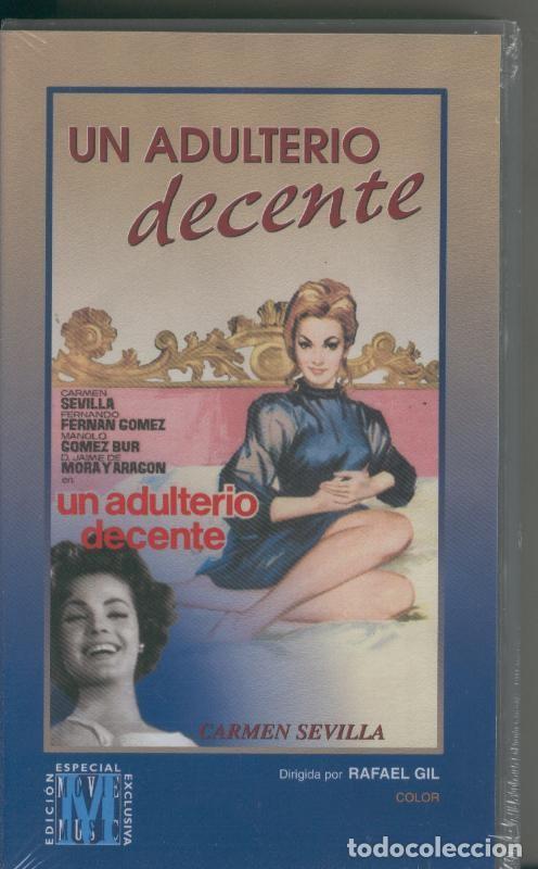 Collection Magazines and Newspapers: Video VHS: Un adulterio decente - Varios