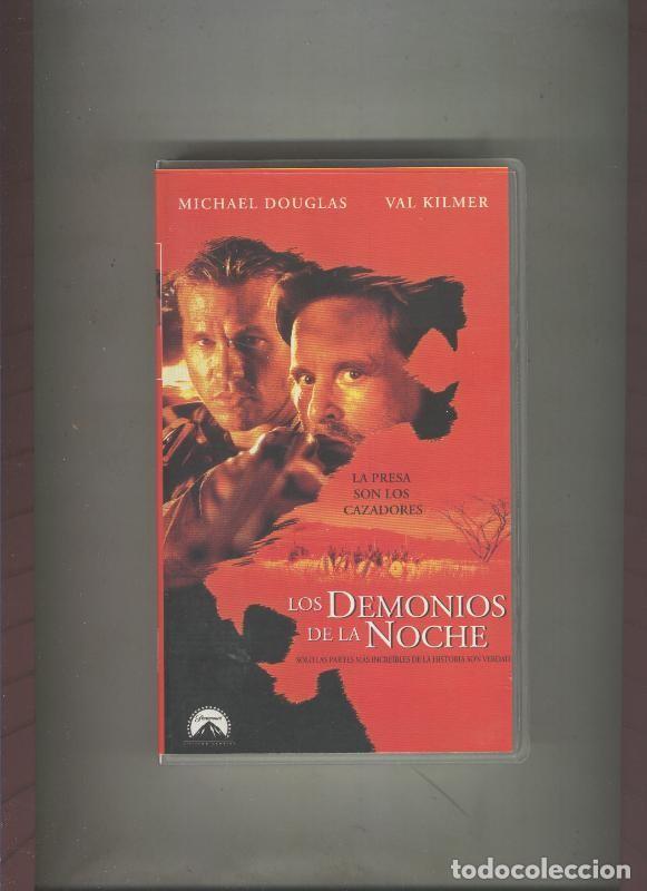 Sammeln von Zeitschriften und Zeitungen: Video VHS: Los demonios de la noche (Michael Douglas-Val Kilmer) - Varios