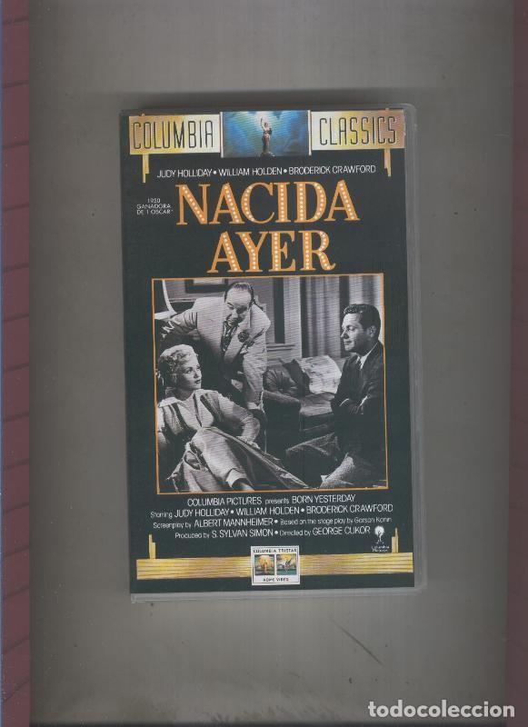 Coleccionismo de Revistas y Peri&oacute;dicos: Video VHS: Nacida ayer con William Holden - Varios