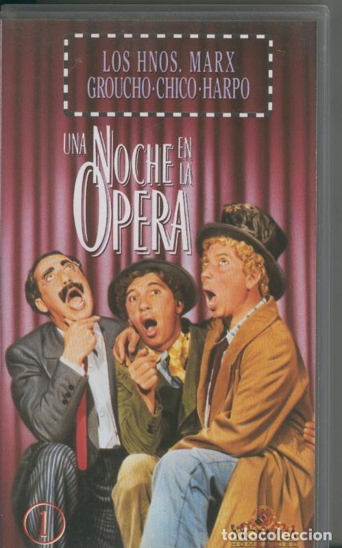 Coleccionismo de Revistas y Peri&oacute;dicos: Video VHS: Una noche en la opera - Varios