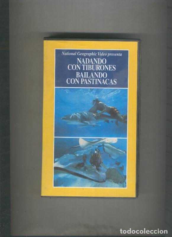 Collection Magazines and Newspapers: Video VHS: Nadando con tiburones, Bailando con pastinacas - varios