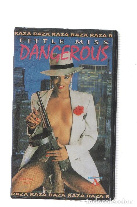 Sammeln von Zeitschriften und Zeitungen: VHS-Cine: LITTLE MISS DANGEROUS - VARIOS