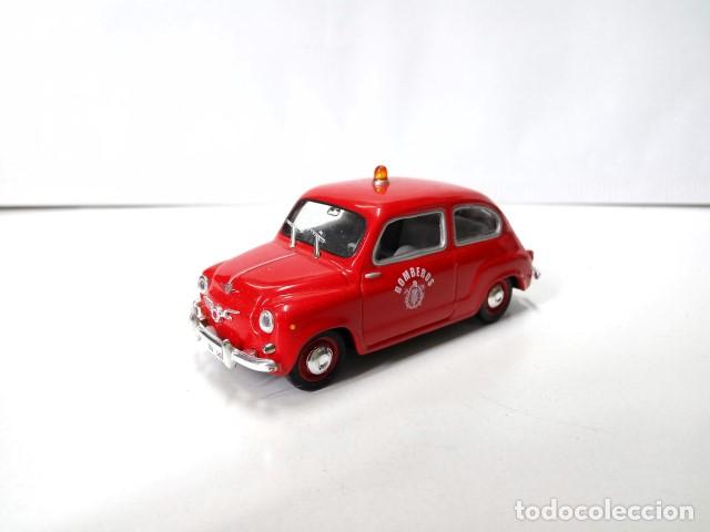 Coleccionismo de Revistas y Peri&oacute;dicos: Coche Escala/Scale Diecast Car: Bomberos, SEAT 600 (1966) - VARIOS