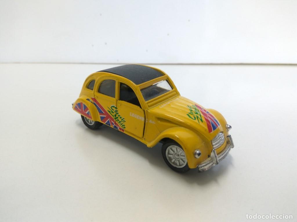 Collection Magazines and Newspapers: Coche Escala/Diecast: CITRO&Euml;N 2CV, Amarillo - 9cm - Varios