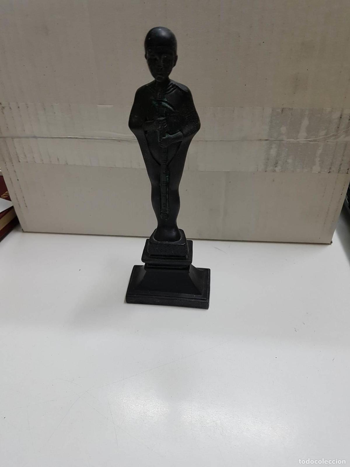 Collectionnisme de Revues et Journaux: Figuras egipcias, estatua negra