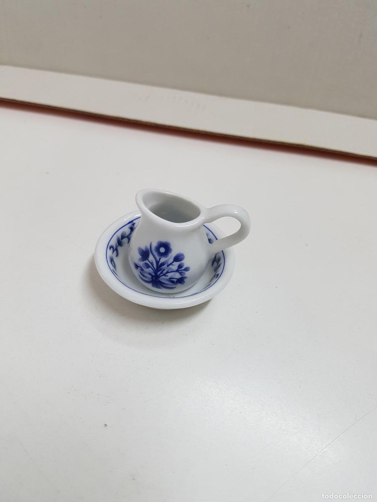 Collezionismo di Riviste e Giornali: Figura: Juego de jarra y plato de ceramica, azul y blanca