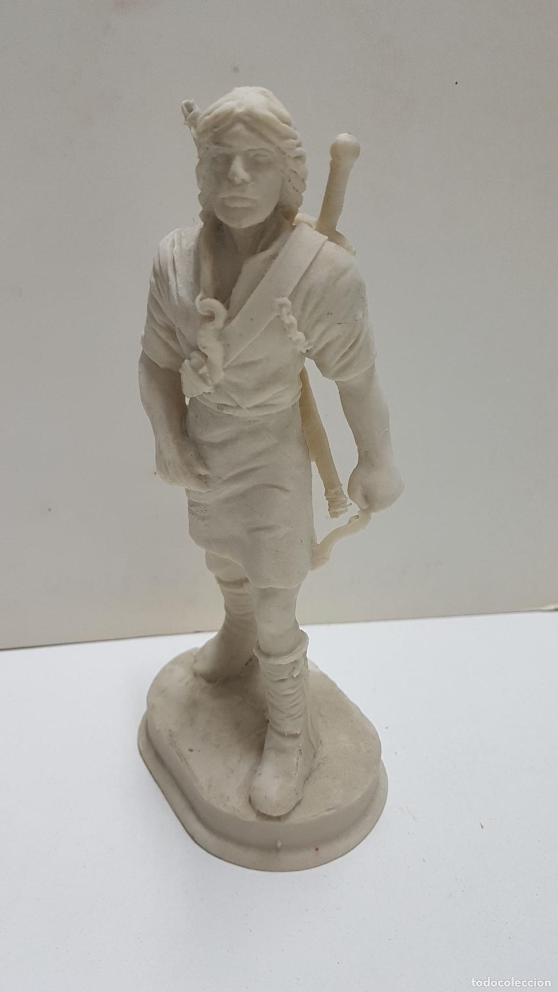 Coleccionismo de Revistas y Peri&oacute;dicos: Figura Resina Thorgal (a pintar por el comprador) - Varios