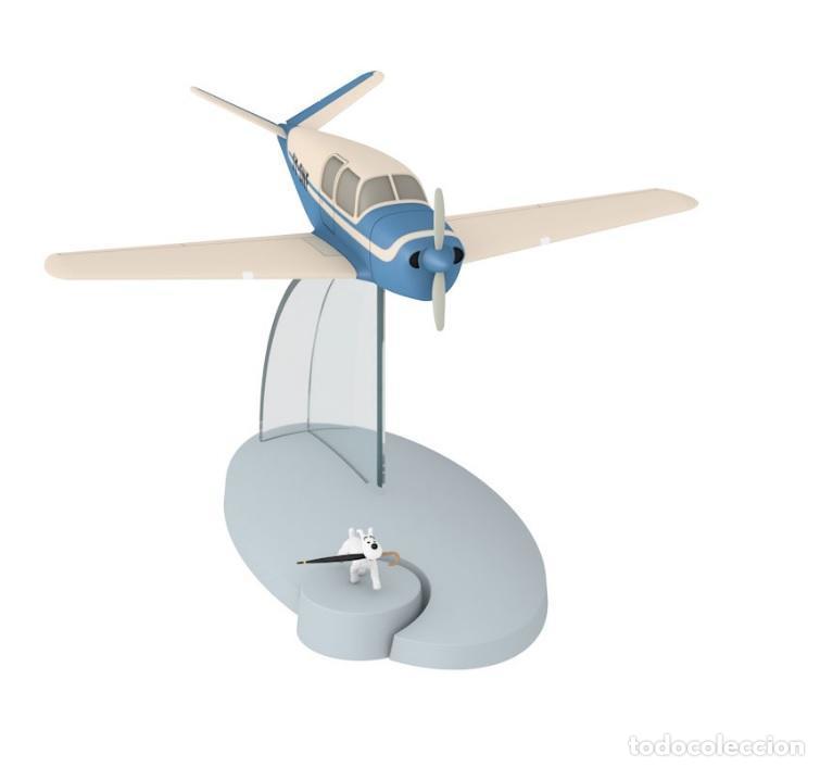 Sammeln von Zeitschriften und Zeitungen: Avion Tintin con figura Milu: avion BEECHCRAFT 35 BONANZA del album El asunto Tornasol 2014 (ref. #2