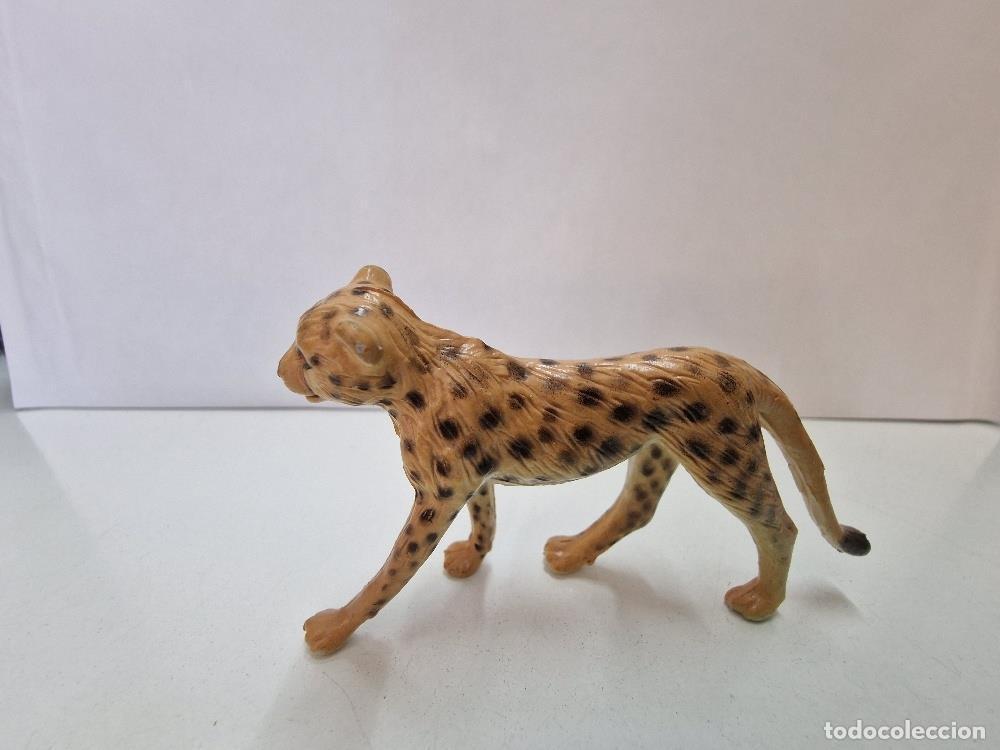 Colecionismo de Revistas e Jornais: Figura Pvc: Guepardo - NULL