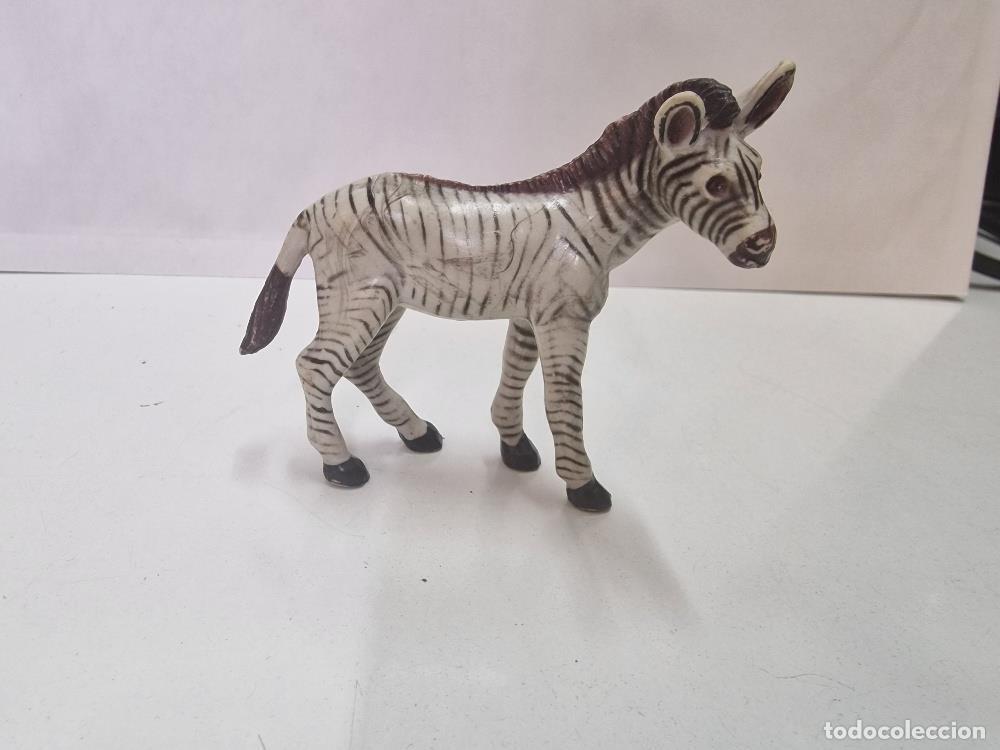Colecionismo de Revistas e Jornais: Figura Pvc: Zebra - NULL