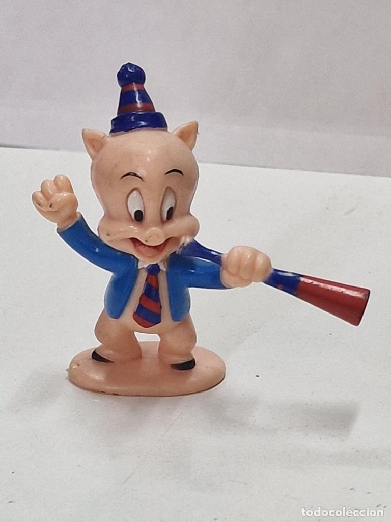Colecionismo de Revistas e Jornais: Figura Pvc: Bar&ccedil;a Porky Pig de los Looney Tunes - NULL