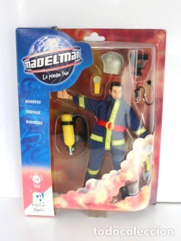 Collection Magazines and Newspapers: Madelman Figura/Figure: BOMBERO, David (Popular Juguetes 2002) - Madelman