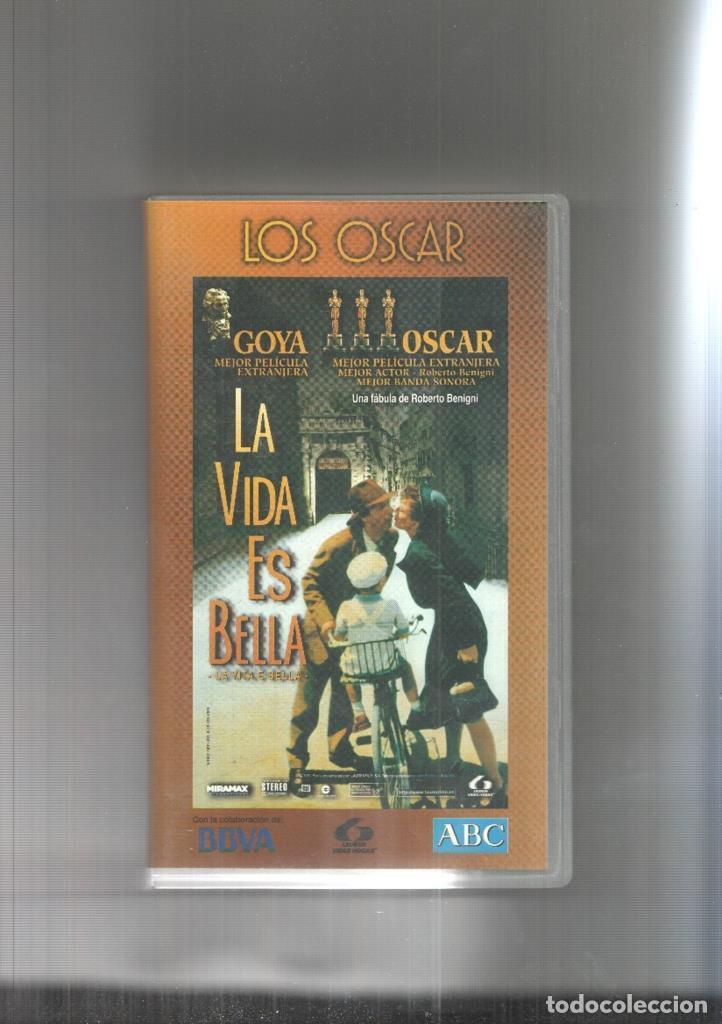 Collection Magazines and Newspapers: Video VHS: La vida es bella (Roberto Benigni) - Varios