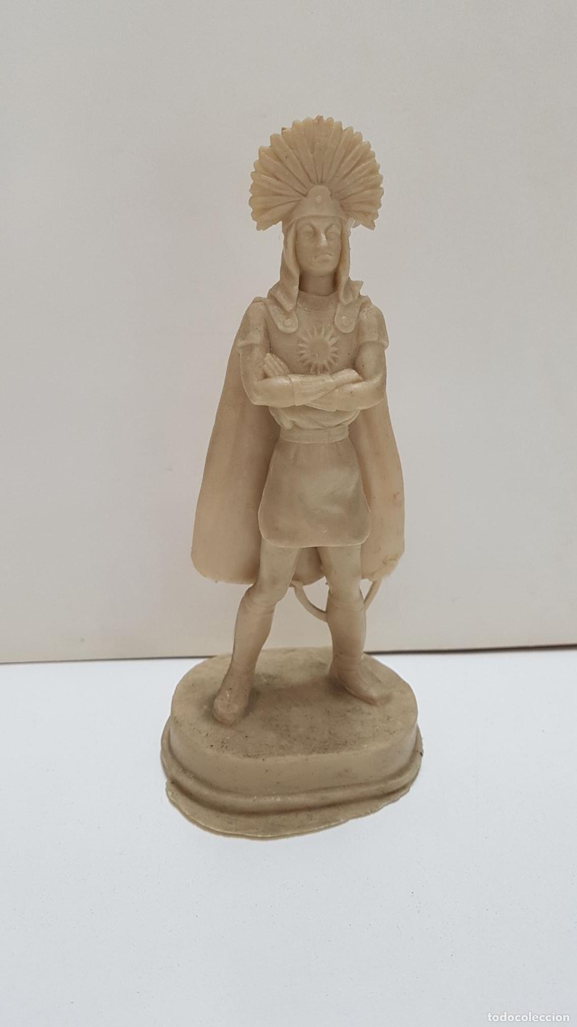 Collection Magazines and Newspapers: Figura Resina Titlan el cruel El Capitan Trueno (figura a pintar por el comprador) -