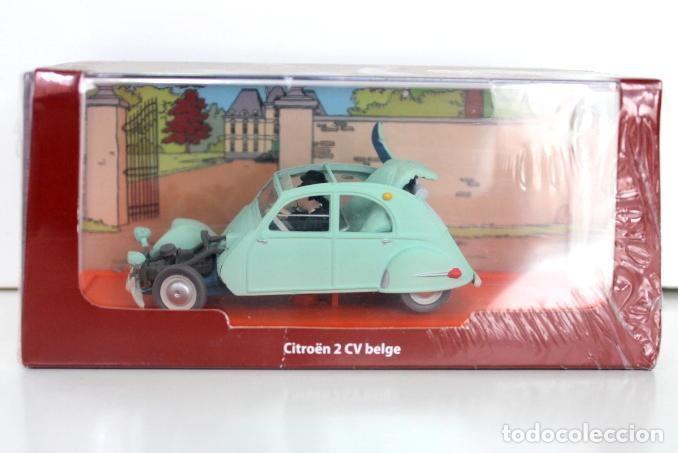 Coleccionismo de revistas y peri&oacute;dicos: Figura/Figurine Tintin: CITROEN 2 CV BELGE de Las Joyas de la Castafiore (MOULINSART) - Herge