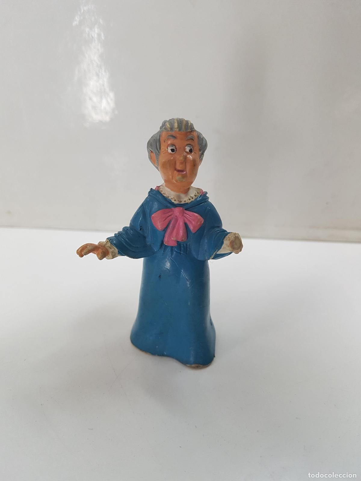 Collection Magazines and Newspapers: Figura Hada madrina de Cenicienta. Le falta la mano izquierda