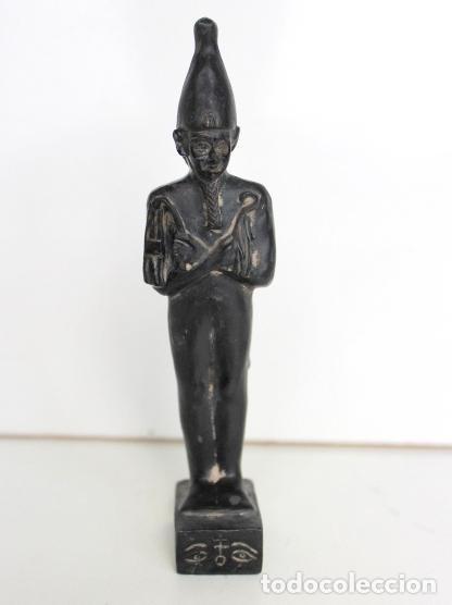 Colecionismo de Revistas e Jornais: Figura Egipcia: RAMSES II, Estatua Osiriaca Abu Simbel (11,5cm alto) - VARIOS