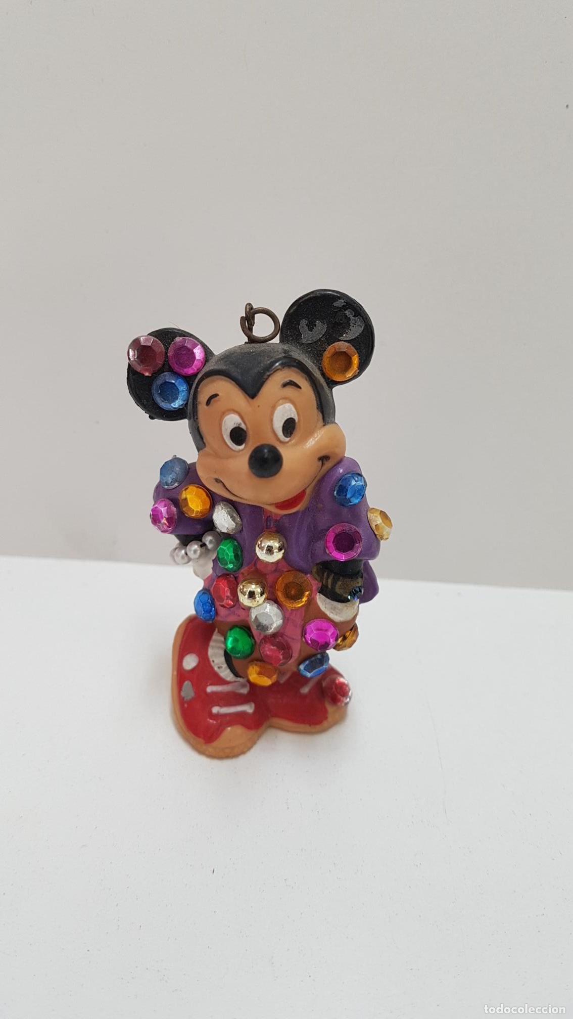 Coleccionismo de Revistas y Peri&oacute;dicos: Figura PVC Disney: Mickey Mouse elegante. Tiene adornos artesanales. Bully 1987