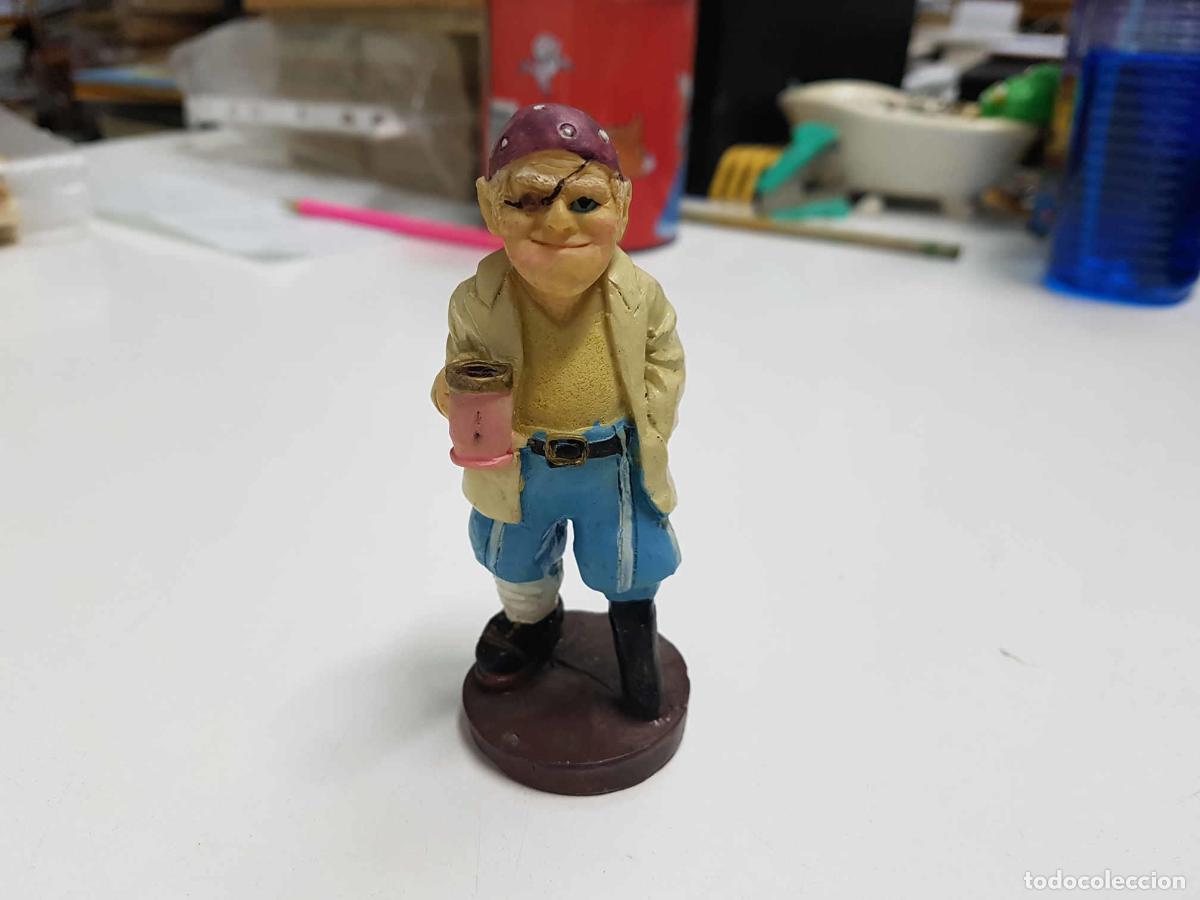 Collectionnisme de Revues et Journaux: Figura de resina, marinero con pa&ntilde;uelo y parche