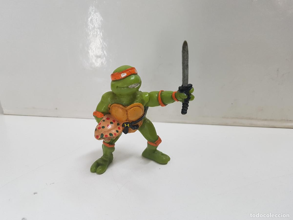 Collection Magazines and Newspapers: Figura serie Las Tortugas Ninja: Leonardo, con su katana
