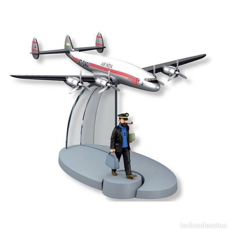 Coleccionismo de revistas y peri&oacute;dicos: Avion Tintin con figura de Haddock: avion AIR INDIA VT-DAO del album Tintin en el Tibet 2016 (ref. #