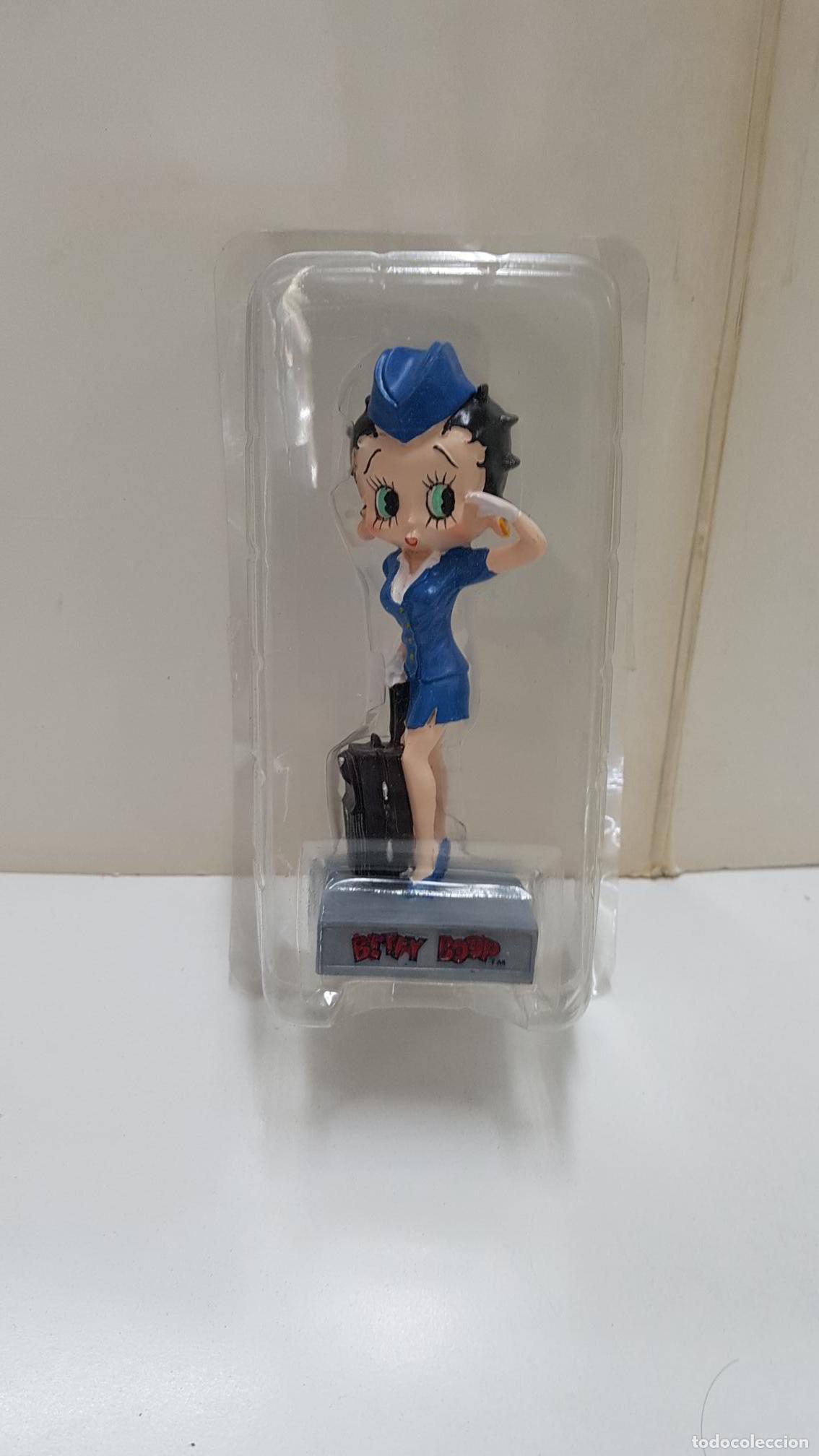 Coleccionismo de Revistas y Peri&oacute;dicos: Figura resina: Betty Boop Azafata. Importado y distribuido por Editorial Salvat
