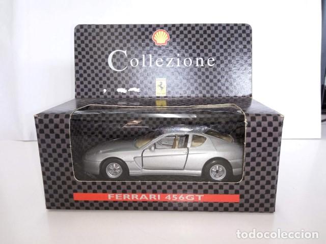 Coleccionismo de Revistas y Peri&oacute;dicos: Coche Escala/Scale Diecast Car: FERRARI 456 GT, Gris Metalizado - Ferrari Collezione SHELL - Maisto