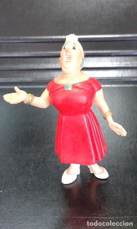 Colecionismo de Revistas e Jornais: Mu&ntilde;eco de goma:: La Castafiore de la serie Tintin - Varios