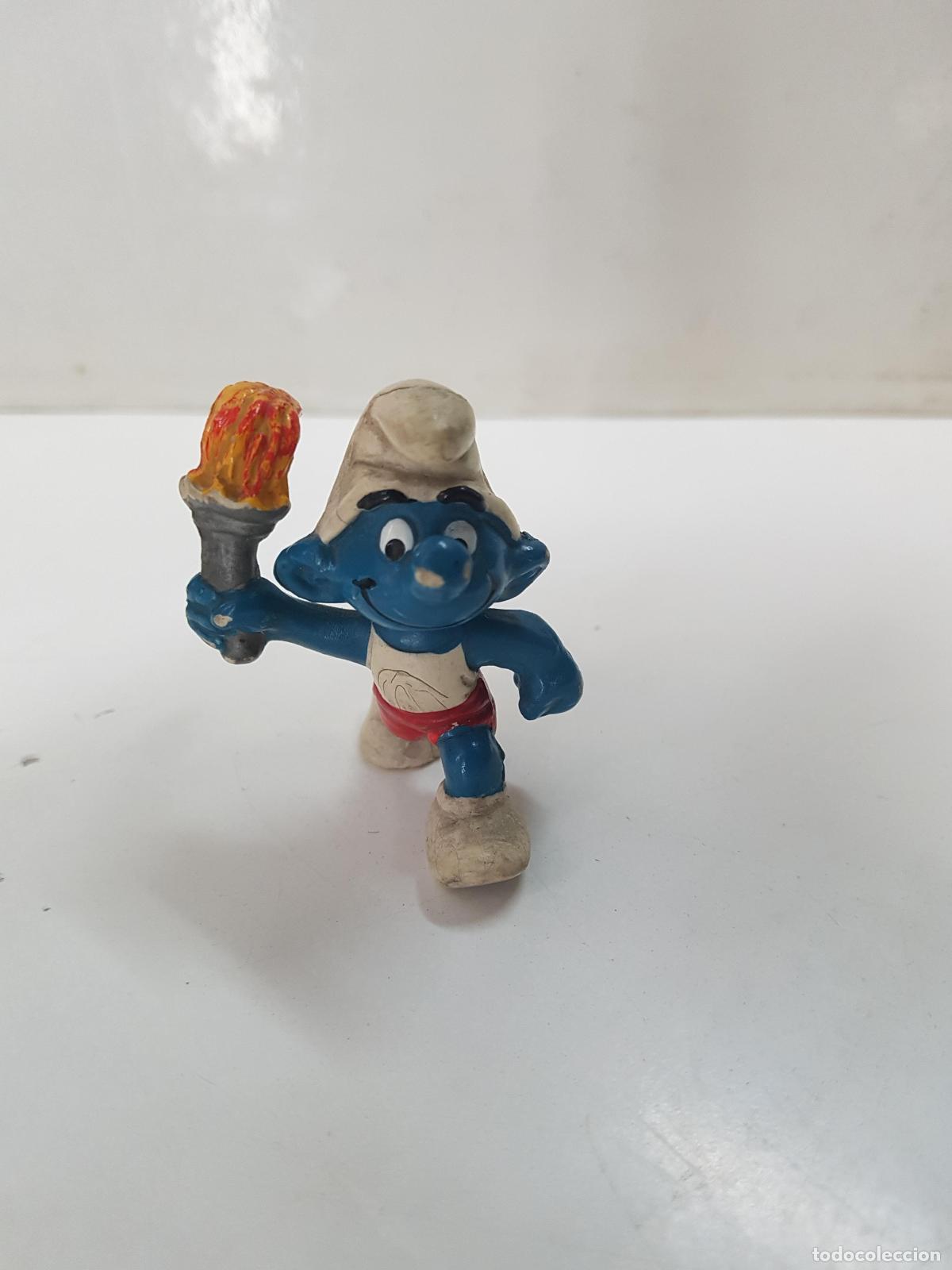 Coleccionismo de Revistas y Peri&oacute;dicos: Figura serie Los Pitufos: pitufo deportista antorcha olimpica