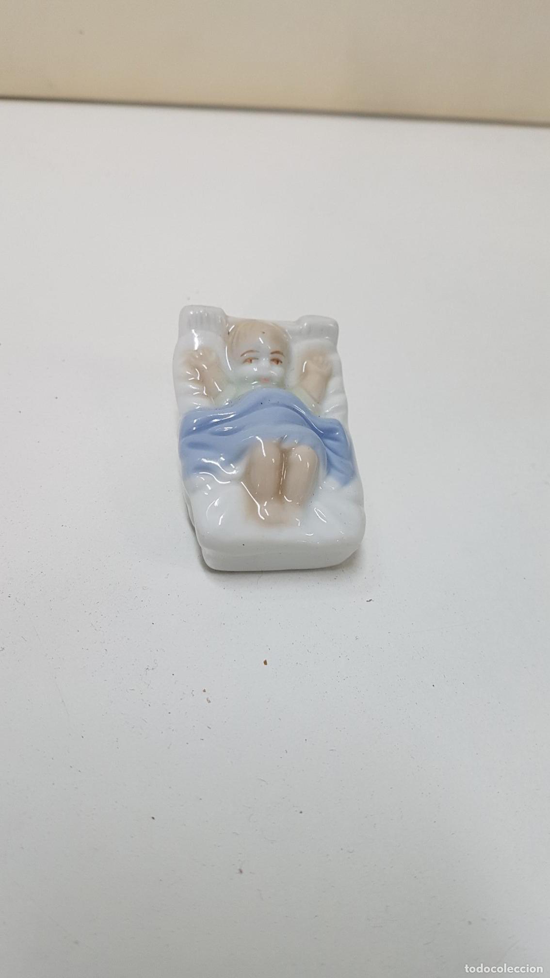 Coleccionismo de Revistas y Peri&oacute;dicos: figura de belen: Cuna del ni&ntilde;o Jesus (de ceramica)