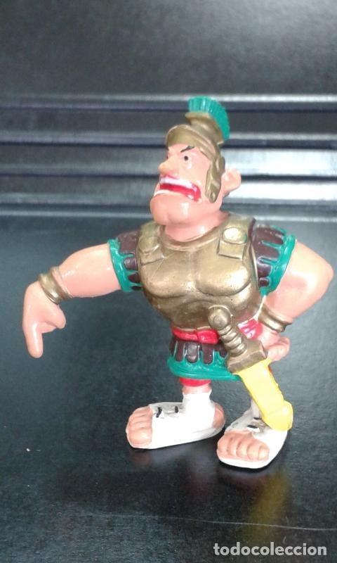 Collezionismo di Riviste e Giornali: Mu&ntilde;eco de goma: Centurion romano de la serie Asterix y Obelix - Varios