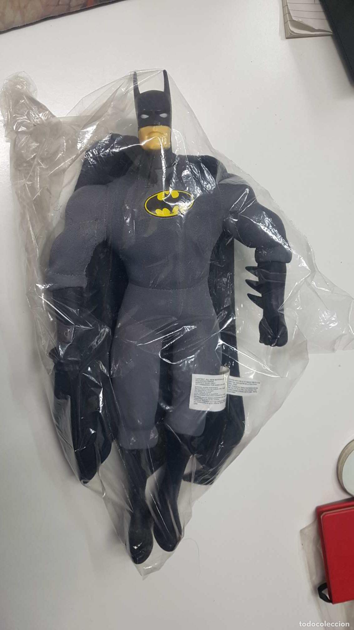 Coleccionismo de Revistas y Peri&oacute;dicos: Mu&ntilde;eco de Batman: de fibra poliester. Lavar unicamente la superficie. Recomendando para ni&ntilde;os a part