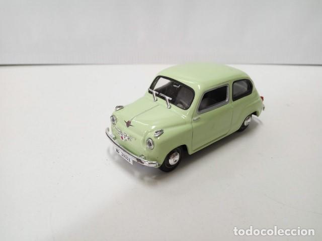 Coleccionismo de Revistas y Peri&oacute;dicos: Coche Escala/Scale Diecast Car: SEAT 600, Verde (1958) - VARIOS
