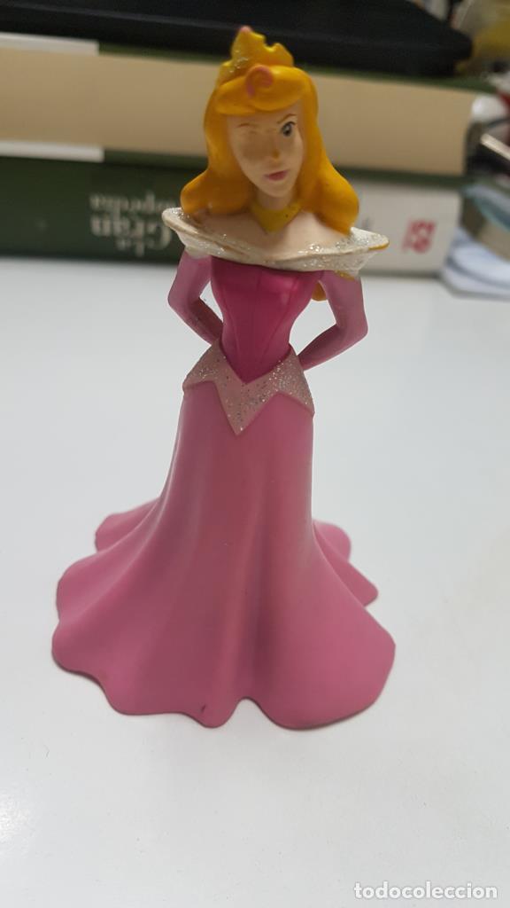 Coleccionismo de Revistas y Peri&oacute;dicos: Figura de resina: Princesa Disney. (Tiene saltada la pintura de un ojos). Aurora de la Bella Durmien