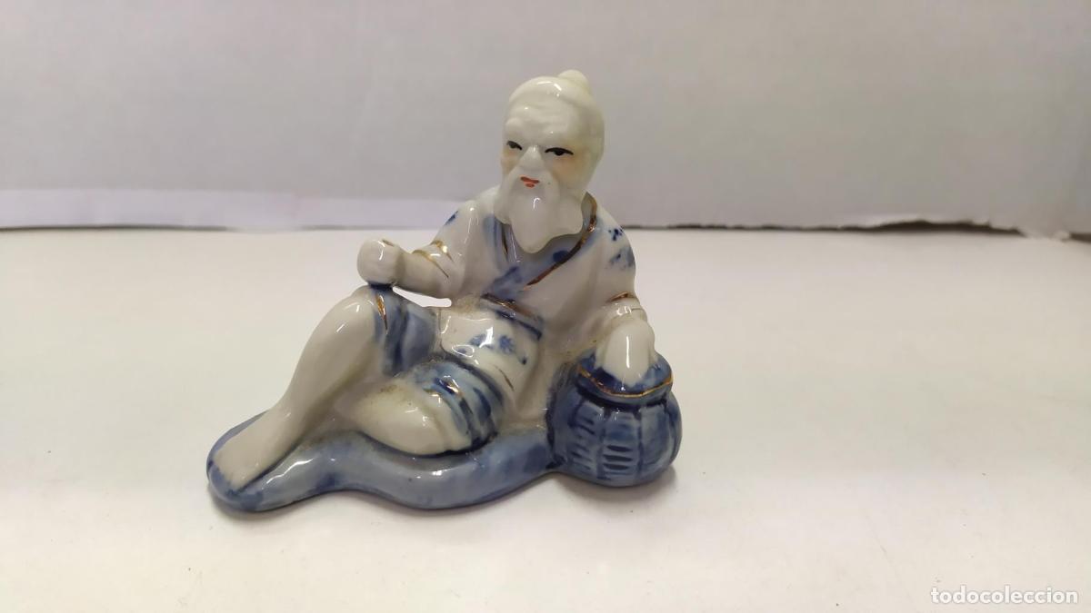 Collection Magazines and Newspapers: Figura: Mudman chino 2 - NULL