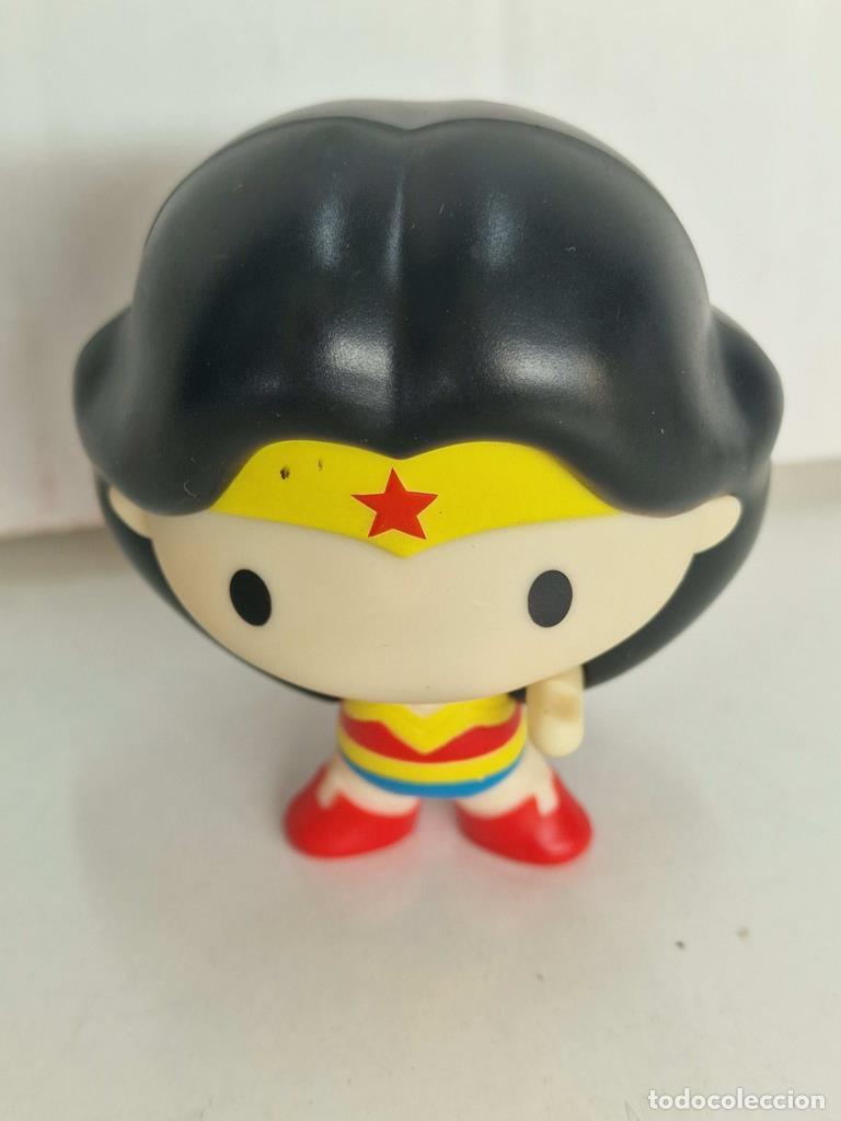 Collectionnisme de Revues et Journaux: Figura pl&aacute;stico: Wonder Woman. DC. Burguer King - NULL