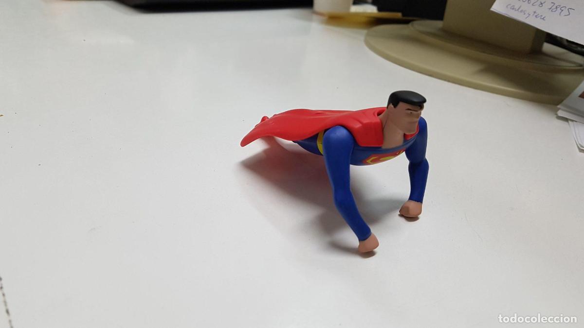 Coleccionismo de Revistas y Peri&oacute;dicos: Figura plastico: Superman (con brazos articulables), Liga de la Justicia. Made for McDonalds 2016. C