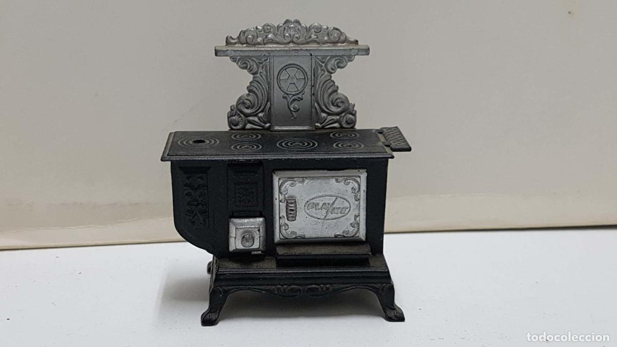 Sammeln von Zeitschriften und Zeitungen: Sacapuntas: con forma de horno de metal antiguo. Made in Spain, Ref. 972. Play Me