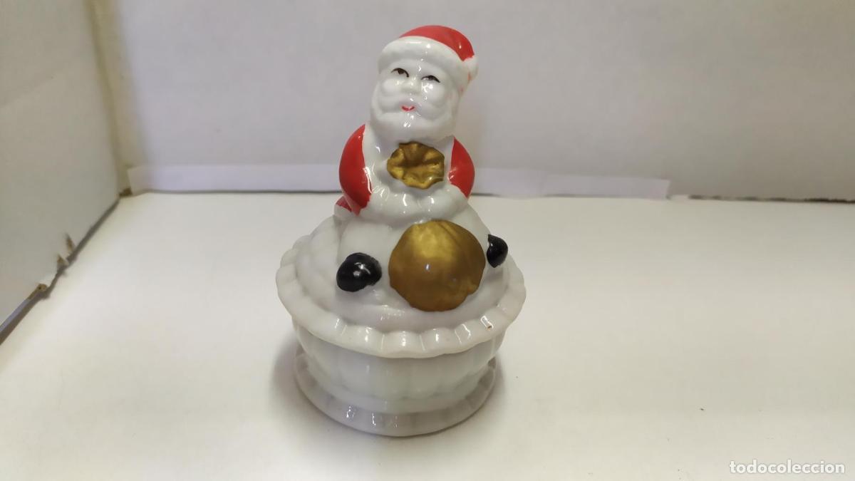 Collection Magazines and Newspapers: Figura: Papa Noel Saco - NULL