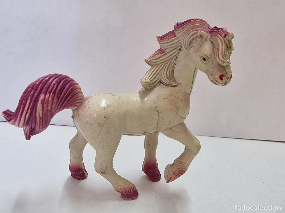 Colecionismo de Revistas e Jornais: Figura Pvc: caballo de color blanco y morado - NULL