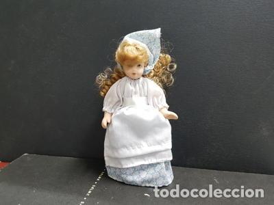 Colecionismo de Revistas e Jornais: Figura: Mu&ntilde;eca con pa&ntilde;uelo en la cabeza