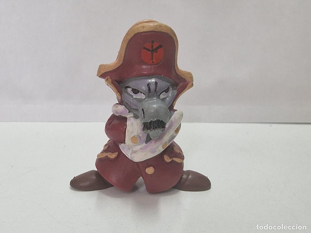 Colecionismo de Revistas e Jornais: Figura Pvc: Rata Almirante Alfred J. Kwak - NULL