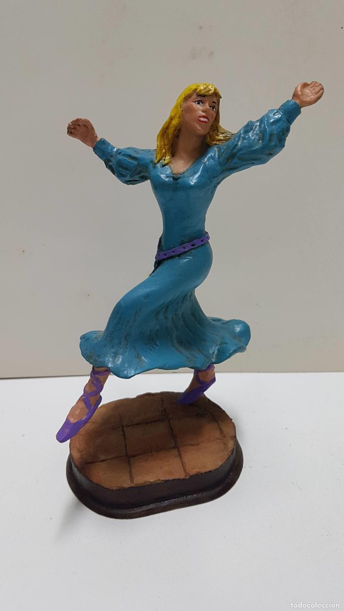 Collectionnisme de Revues et Journaux: Figura Resina Sigrid serie El Capitan Trueno - Victor Mora