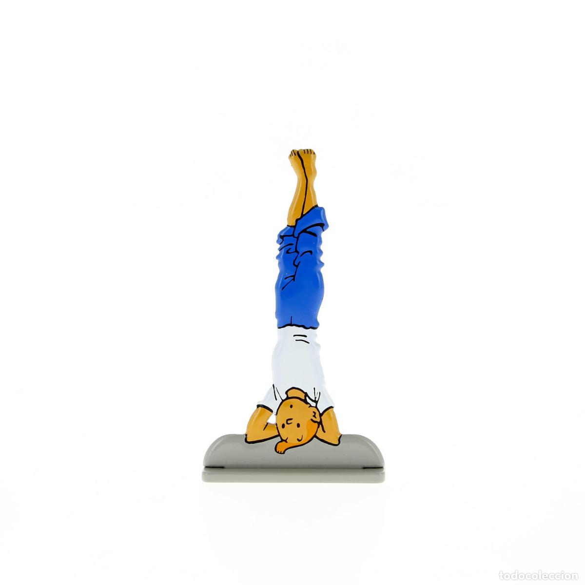 Coleccionismo de revistas y peri&oacute;dicos: Silueta metalica Tintin haciendo yoga en 'Tintin y los Picaros' (ref. #29220)