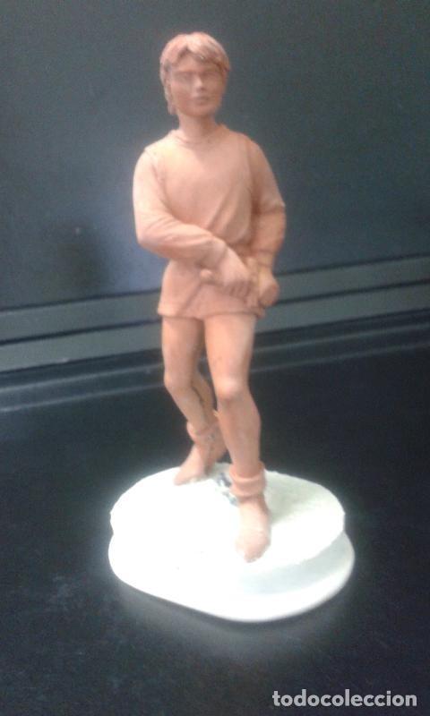 Colecionismo de Revistas e Jornais: Figura Resina Fernando serie El Guerrero del Antifaz (PIEZA ORIGINAL) - Manuel Gago